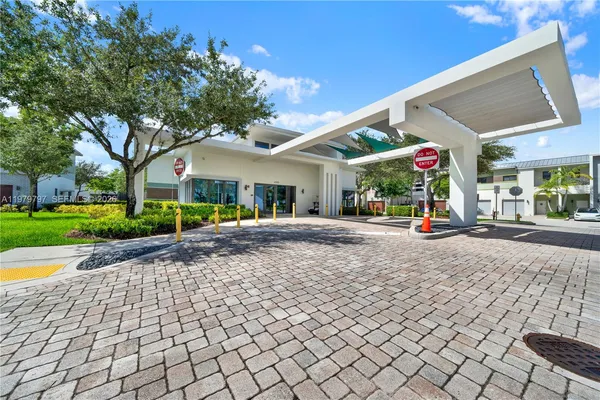 $3,500 | 4441 Northwest 9th Street, Plantation, FL 33317