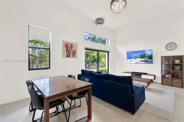 $3,500 | 4441 Northwest 9th Street, Plantation, FL 33317