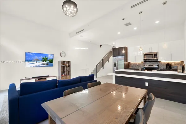 $3,500 | 4441 Northwest 9th Street, Plantation, FL 33317