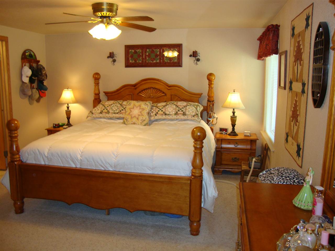 39413 North Jackson Road Elk, WA 99009 - Photo 18 of 20