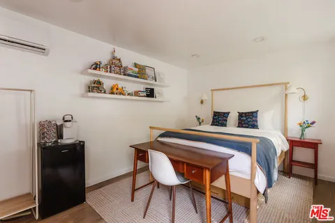 $1,598,000 | 8404 Kirkwood Drive, Los Angeles, CA 90046