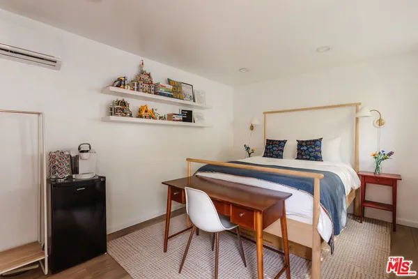 $1,598,000 | 8404 Kirkwood Drive, Los Angeles, CA 90046