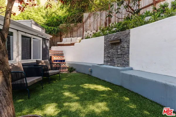 $1,598,000 | 8404 Kirkwood Drive, Los Angeles, CA 90046