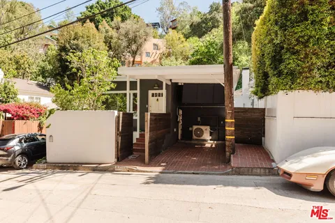 $1,598,000 | 8404 Kirkwood Drive, Los Angeles, CA 90046