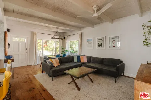 $1,598,000 | 8404 Kirkwood Drive, Los Angeles, CA 90046