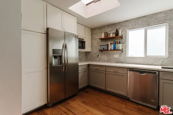 $1,598,000 | 8404 Kirkwood Drive, Los Angeles, CA 90046