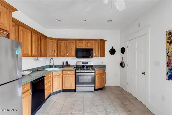 $369,900 | 50 Burlington Avenue, Round Lake, NY 12151