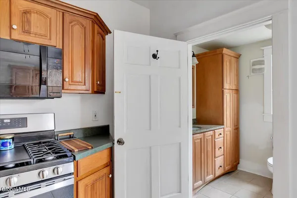 $369,900 | 50 Burlington Avenue, Round Lake, NY 12151