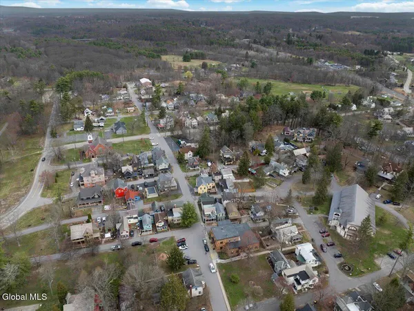 $369,900 | 50 Burlington Avenue, Round Lake, NY 12151