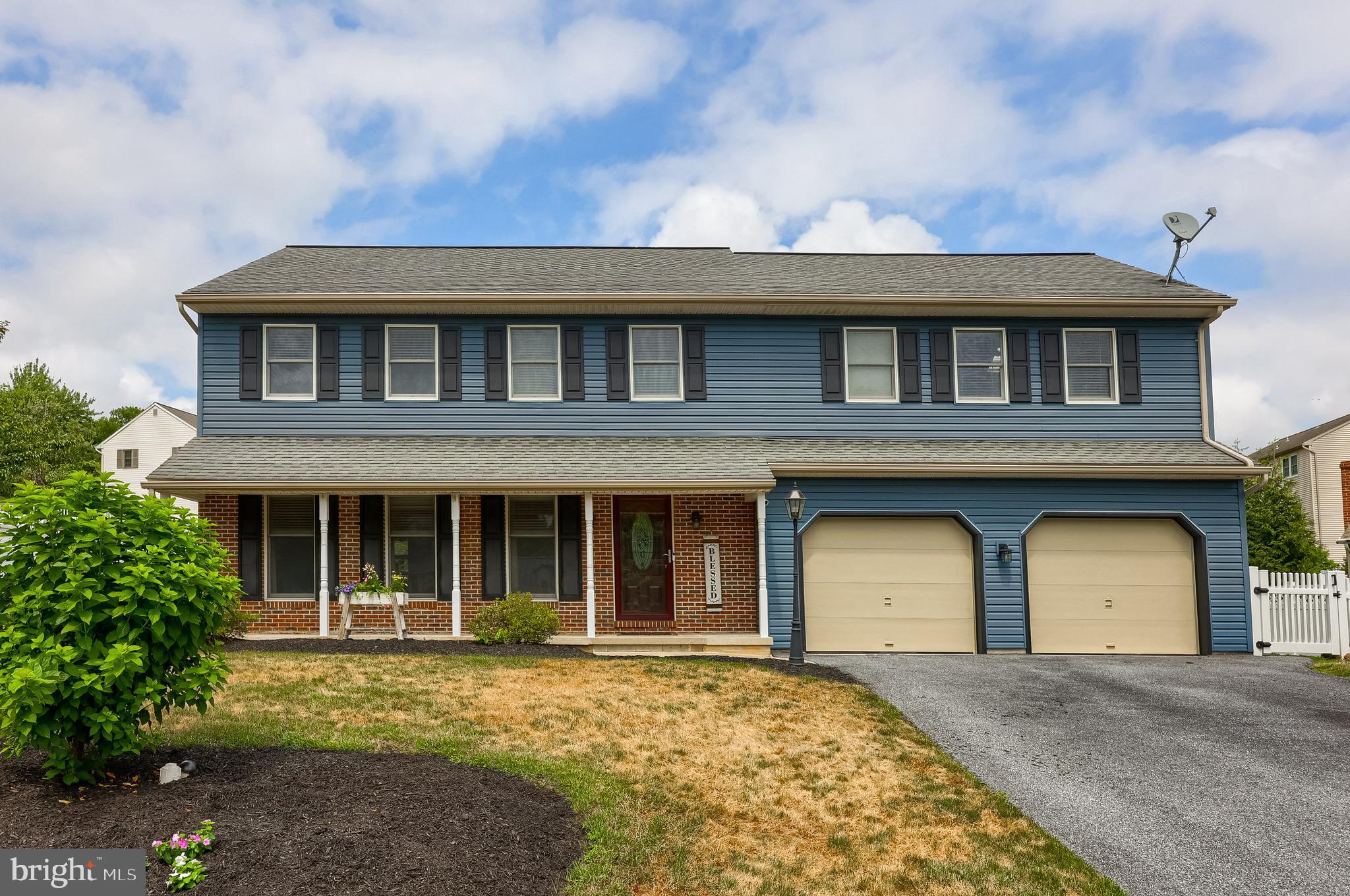 323 Knights Bridge Way Lititz, PA 17543 - Photo 1 of 56 Beautiful, Colonial Front