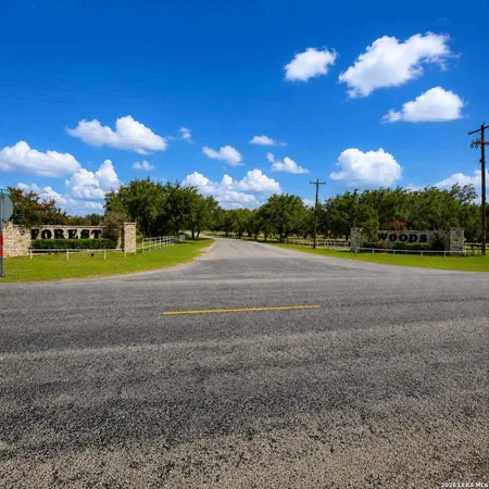 $115,000 | 68749 East County Road 6871, Natalia, TX 78059