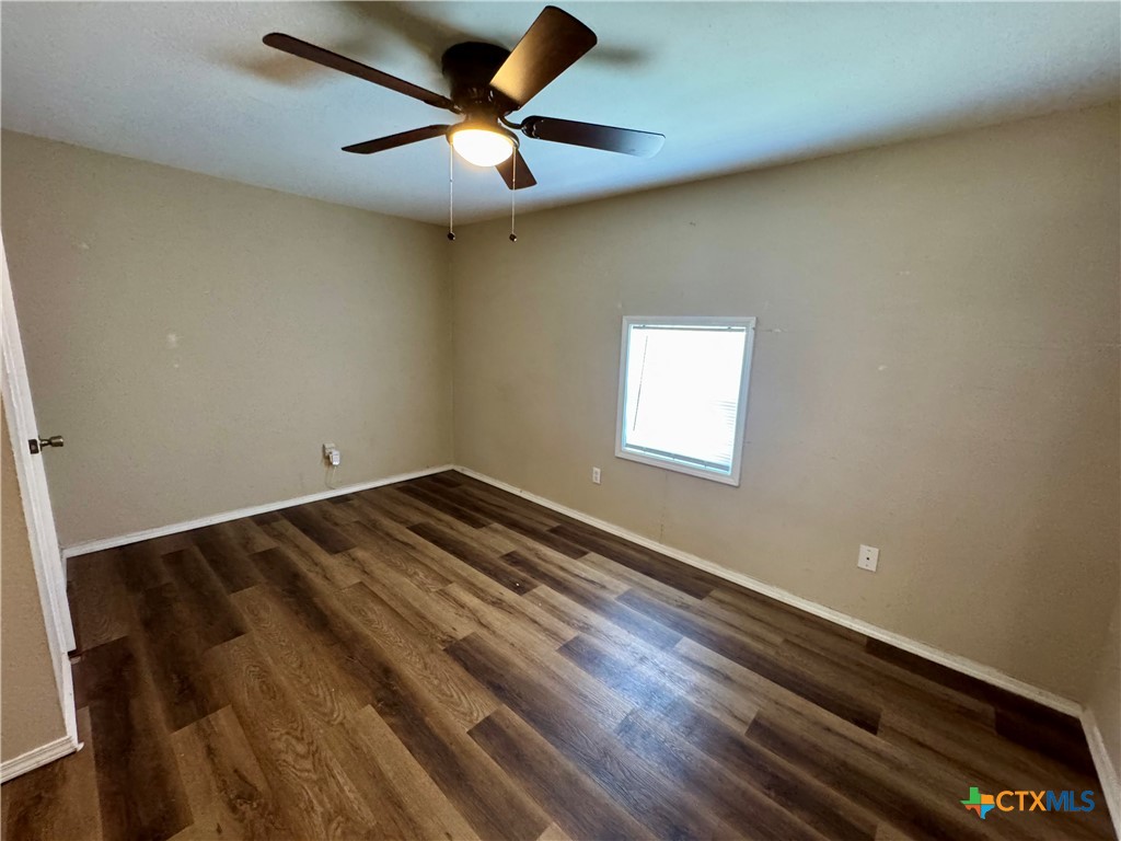 4904 Lone Tree Road Victoria, TX 77901 - Photo 6 of 13