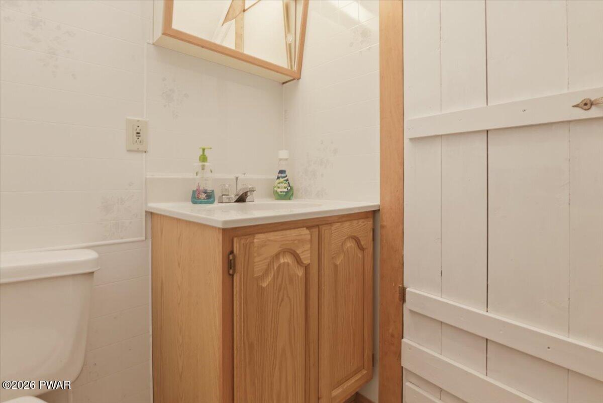 6 Ridge View Road Hawley, PA 18428 - Photo 38 of 96 Half Bath