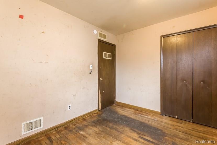 399 Kent Street Carleton, MI 48117 - Photo 19 of 24