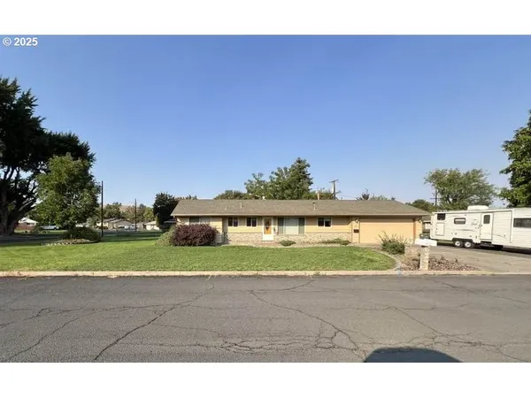 a view of an outdoor space and a yard