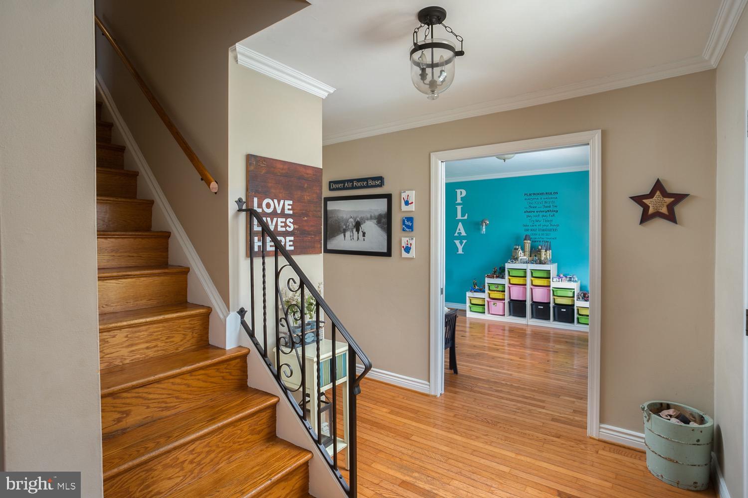 549 McKendimen Road Medford, NJ 08055 - Photo 5 of 37 Play room to your right-hand side