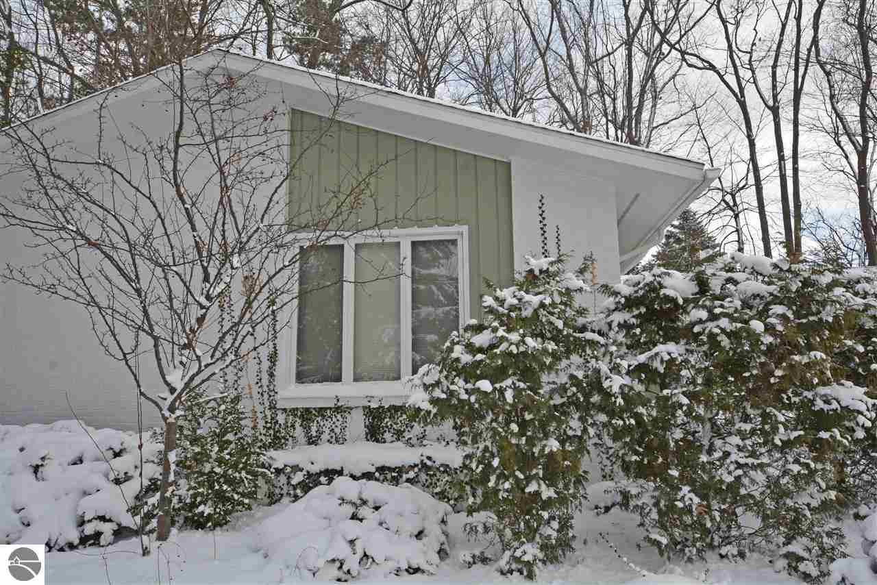 610 Bloomfield Road Traverse City, MI 49686 - Photo 43 of 56 1797226-42.JPG