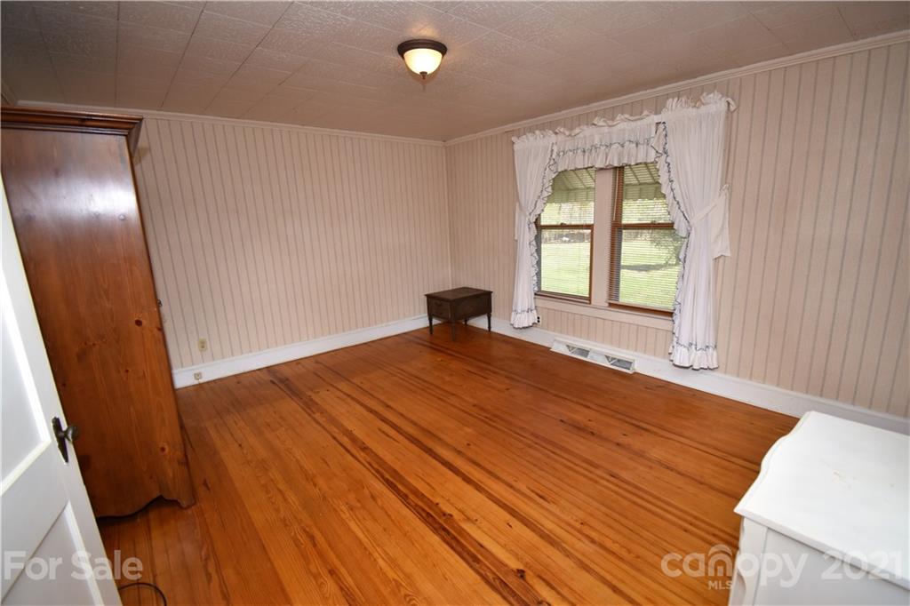 4462 Henry Dellinger Road Maiden, NC 28650 - Photo 17 of 27 Gallery Image 17
