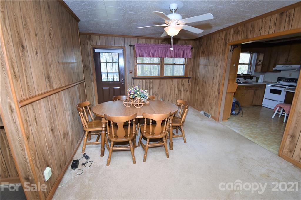 4462 Henry Dellinger Road Maiden, NC 28650 - Photo 9 of 27 Gallery Image 9