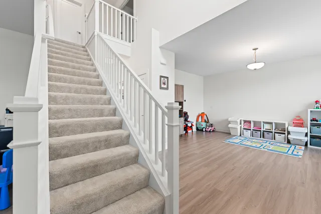 a view of entryway and hall