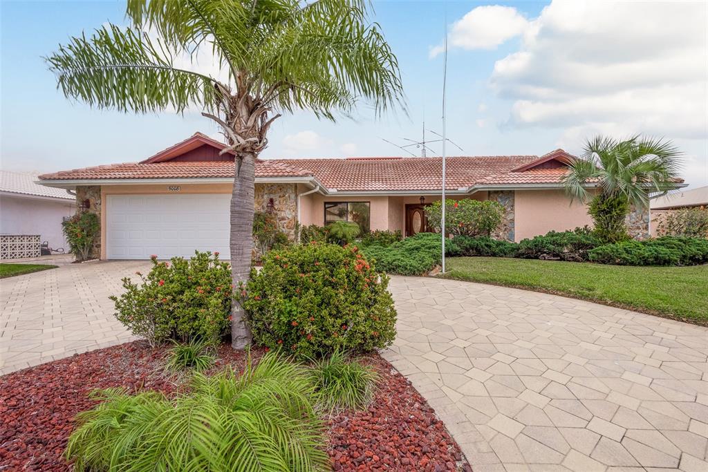 5008 South Shore Drive New Port Richey, FL 34652 - Photo 1 of 1