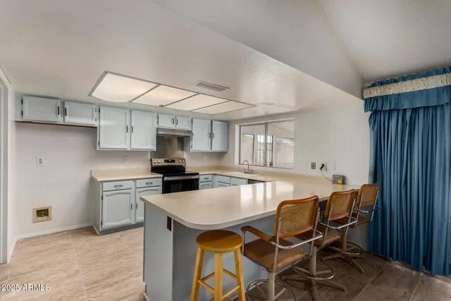 $1,895 | 5809 West Yucca Street, Glendale, AZ 85304