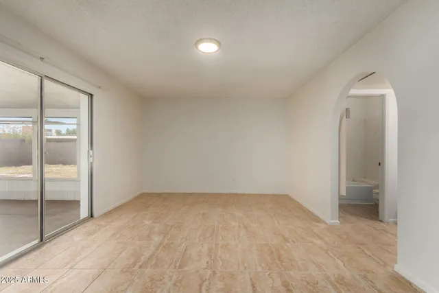 $1,895 | 5809 West Yucca Street, Glendale, AZ 85304