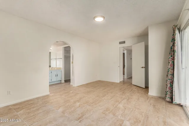 $1,895 | 5809 West Yucca Street, Glendale, AZ 85304