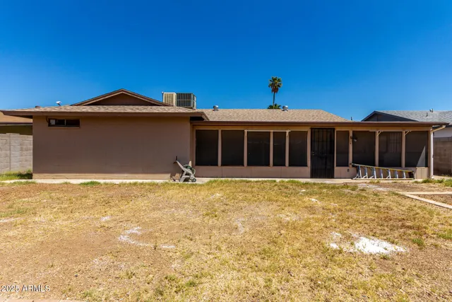 $1,895 | 5809 West Yucca Street, Glendale, AZ 85304