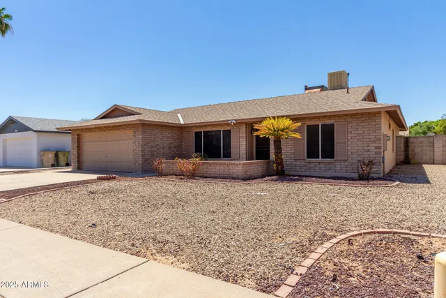 $1,895 | 5809 West Yucca Street, Glendale, AZ 85304