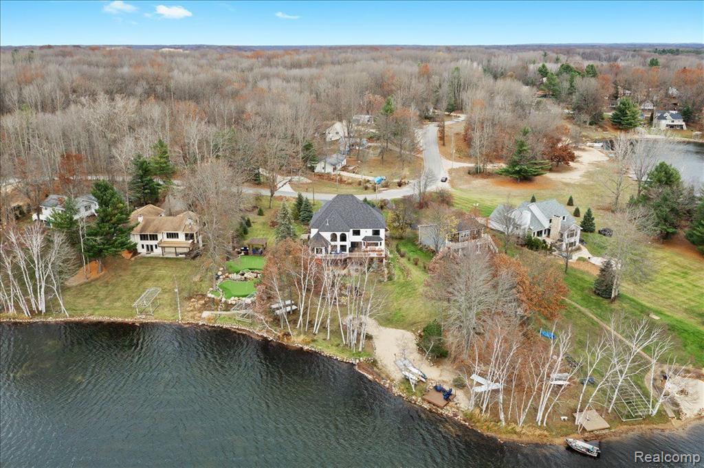 11297 East Royal Road Canadian Lakes, MI 49346 - Photo 8 of 77