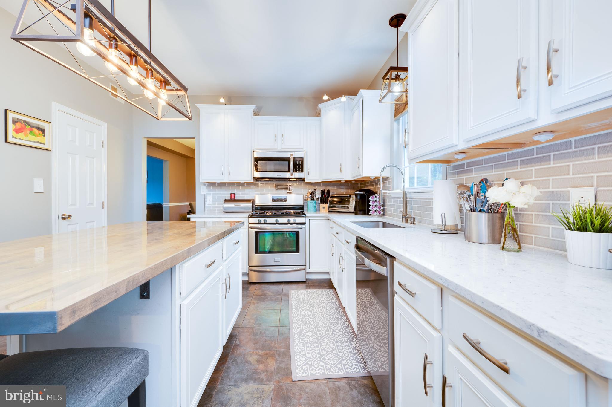 37 Calais Drive Reading, PA 19605 - Photo 11 of 51