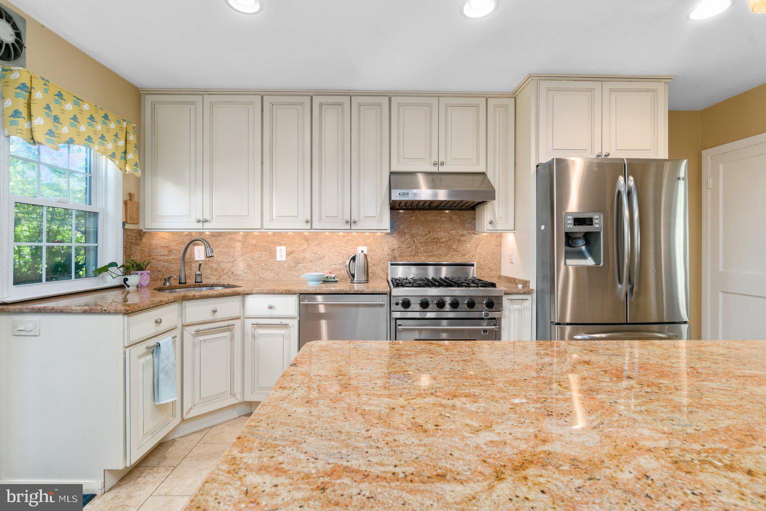 219 Gaywood Road Baltimore, MD 21212 - Photo 8 of 27