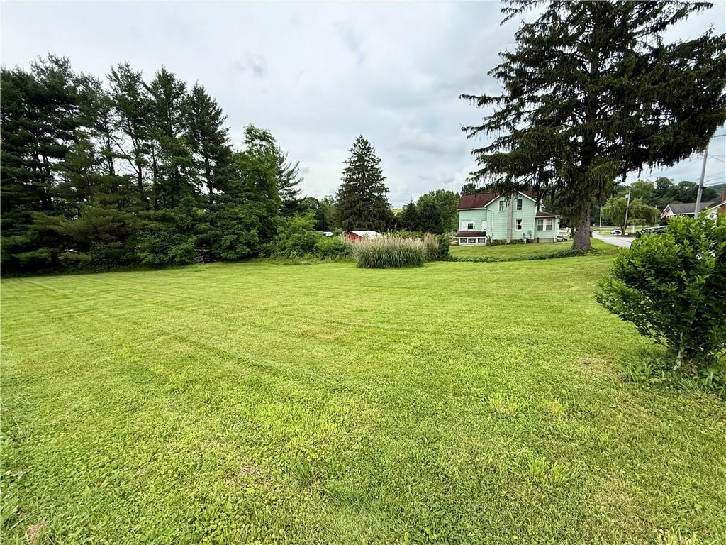 114 Stewarton Road Mill Run, PA 15464 - Photo 9 of 35
