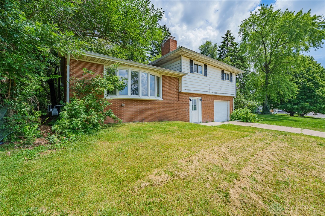 1440 Selma Road Springfield, OH 45505 - Photo 2 of 47