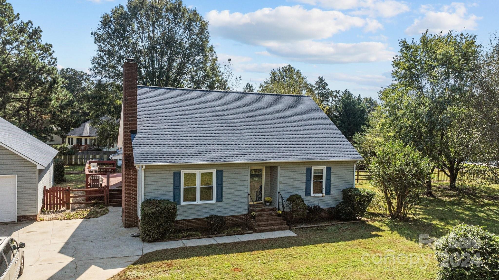 353 West Mt Gallant Road York, SC 29745 - Photo 38 of 39 Gallery Image 38