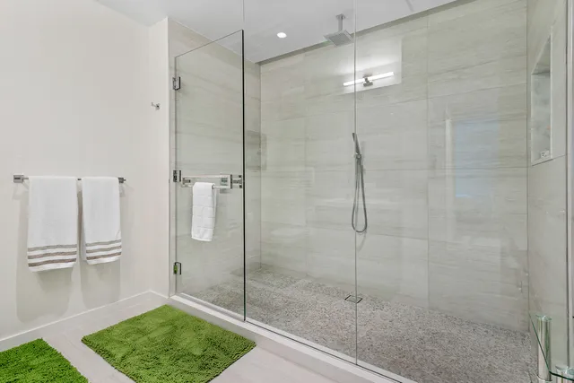 $3,195,000 | 200 Southeast Mizner Boulevard, Unit 216, Boca Raton, FL 33432