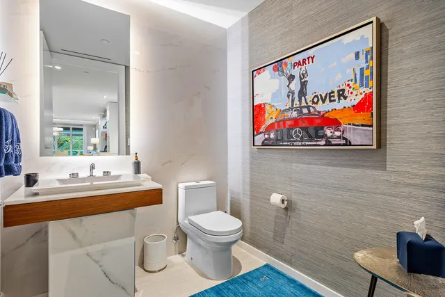 $3,195,000 | 200 Southeast Mizner Boulevard, Unit 216, Boca Raton, FL 33432