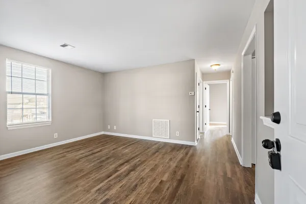 $895 | 155 Jack Miller Boulevard, Unit 27, Clarksville, TN 37042