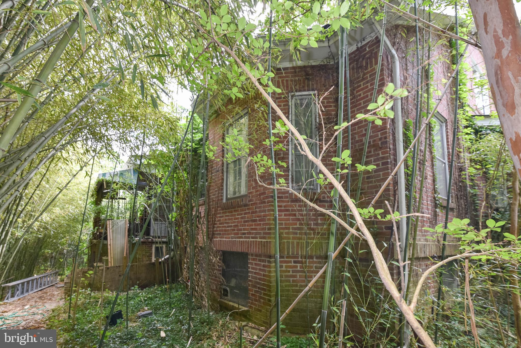1 North Rolling Road Baltimore, MD 21228 - Photo 3 of 17