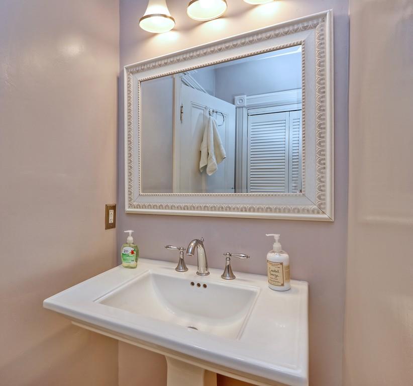 25 Ware Street Cambridge, MA 02138 - Photo 17 of 42