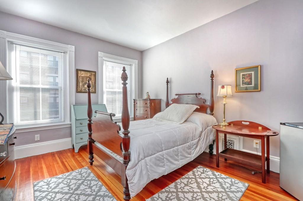 25 Ware Street Cambridge, MA 02138 - Photo 21 of 42