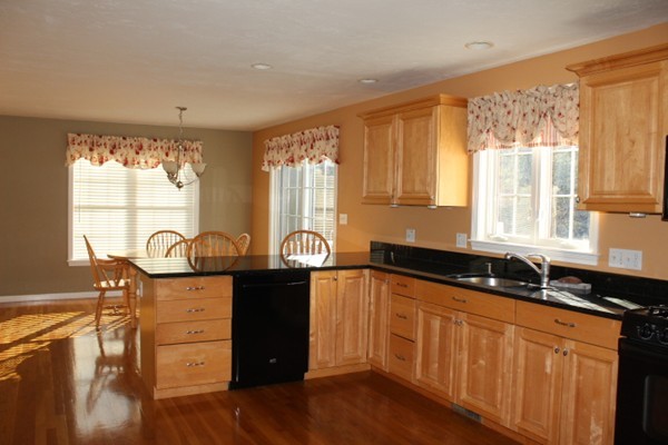 76 Highridge Road Bellingham, MA 02019 - Photo 4 of 25 Gallery Image 4