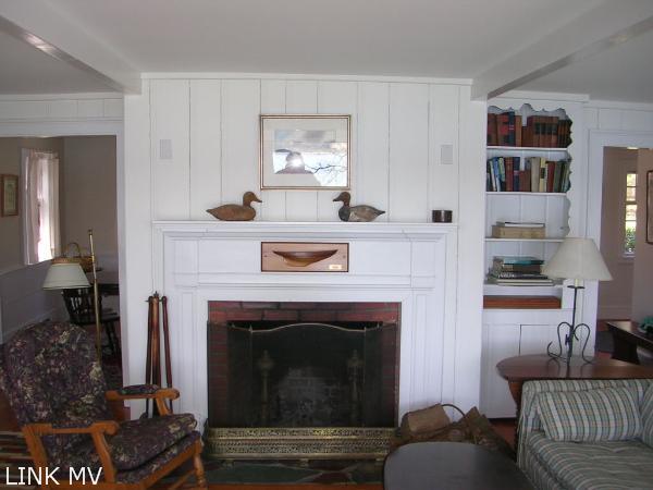 115 Hines Point Road Vineyard Haven, MA 02568 - Photo 16 of 32 http://d1qzqeyxiitrap.cloudfront.net/photos/20213/600/cb31ca59.jpg