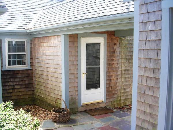 115 Hines Point Road Vineyard Haven, MA 02568 - Photo 31 of 32 http://d1qzqeyxiitrap.cloudfront.net/photos/20213/600/1495cf9d.jpg