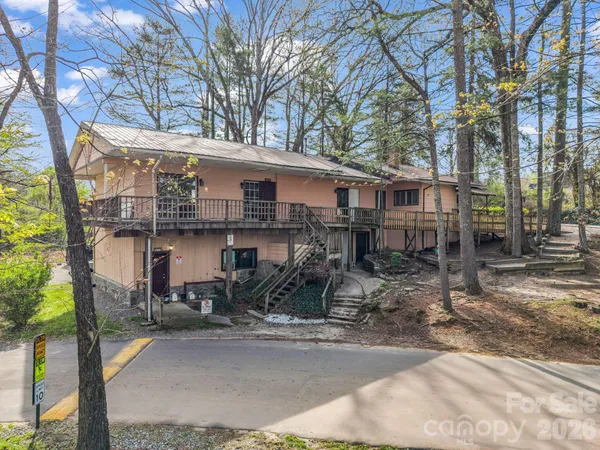 $500,000 | 76 Adeles Way, Hendersonville, NC 28792