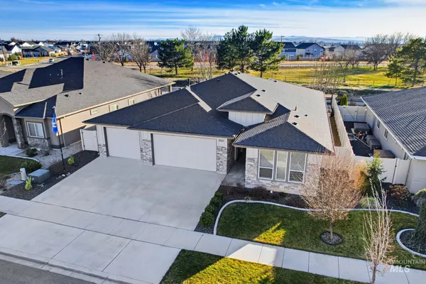 $599,999 | 1001 East Andes Drive, Kuna, ID 83634