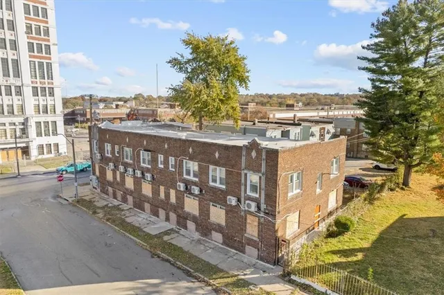 $1,700,000 | Undisclosed Address, Kansas City, MO 64124