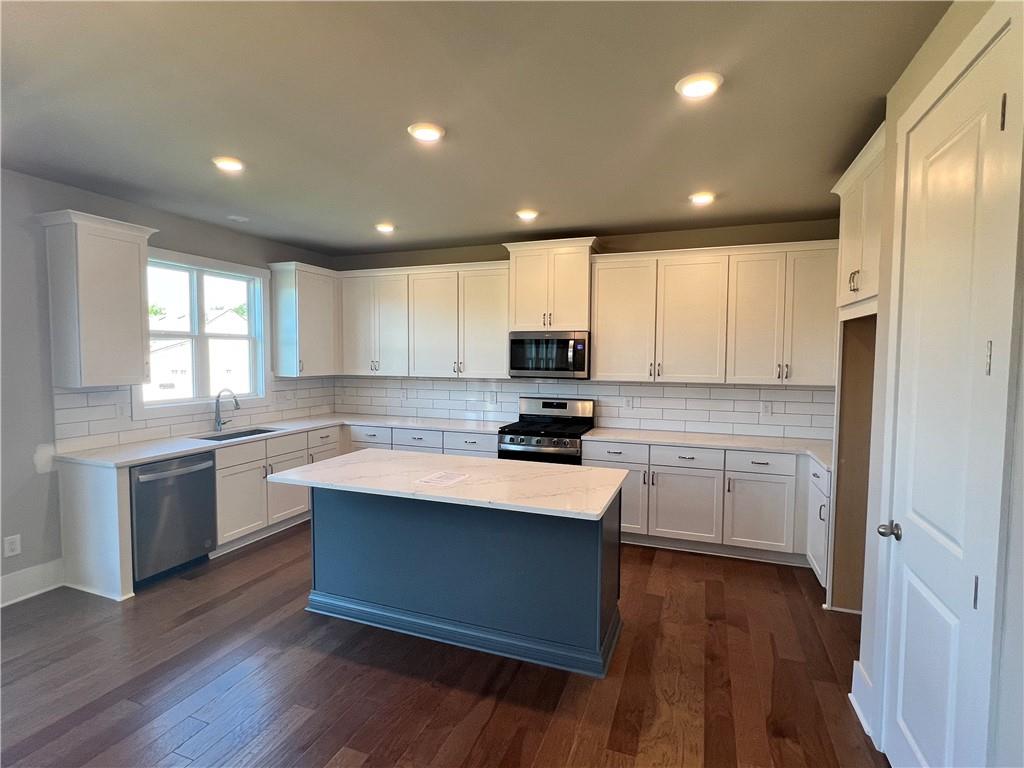 316 Willow Cove Canton, GA 30114 - Photo 4 of 30