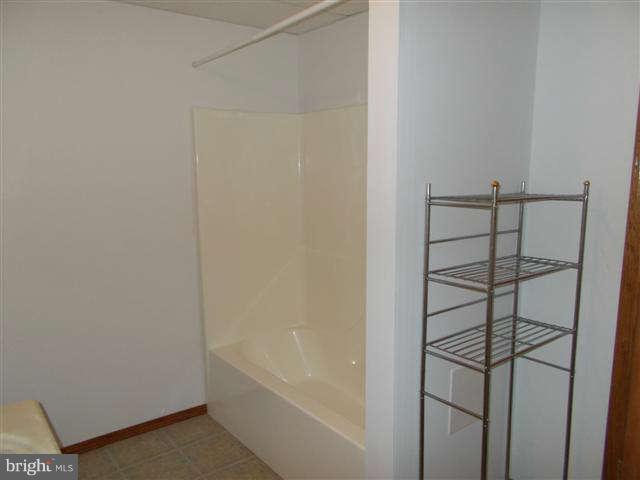 2703 Rohrersville Road Rohrersville, MD 21779 - Photo 23 of 24 Bath